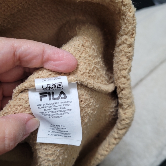 FILA Sweater Medium Like New - Picture 7 of 8